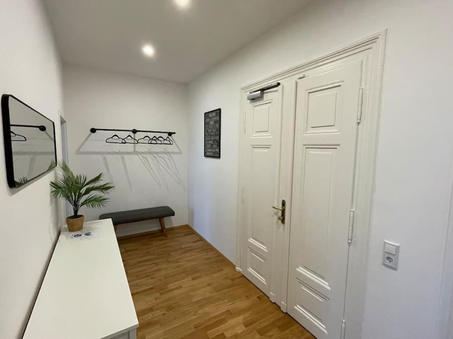 Apartment #attraktive Altbauwohnung Im Leipziger Zentrum 1 Og Links *